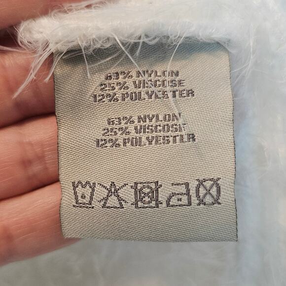 Charlie Paige NWT White Eyelash Soft Open Cropped Cardigan‎ Sweater Size L/XL - Picture 8 of 10